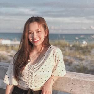 Meet your Posher, Vivienn